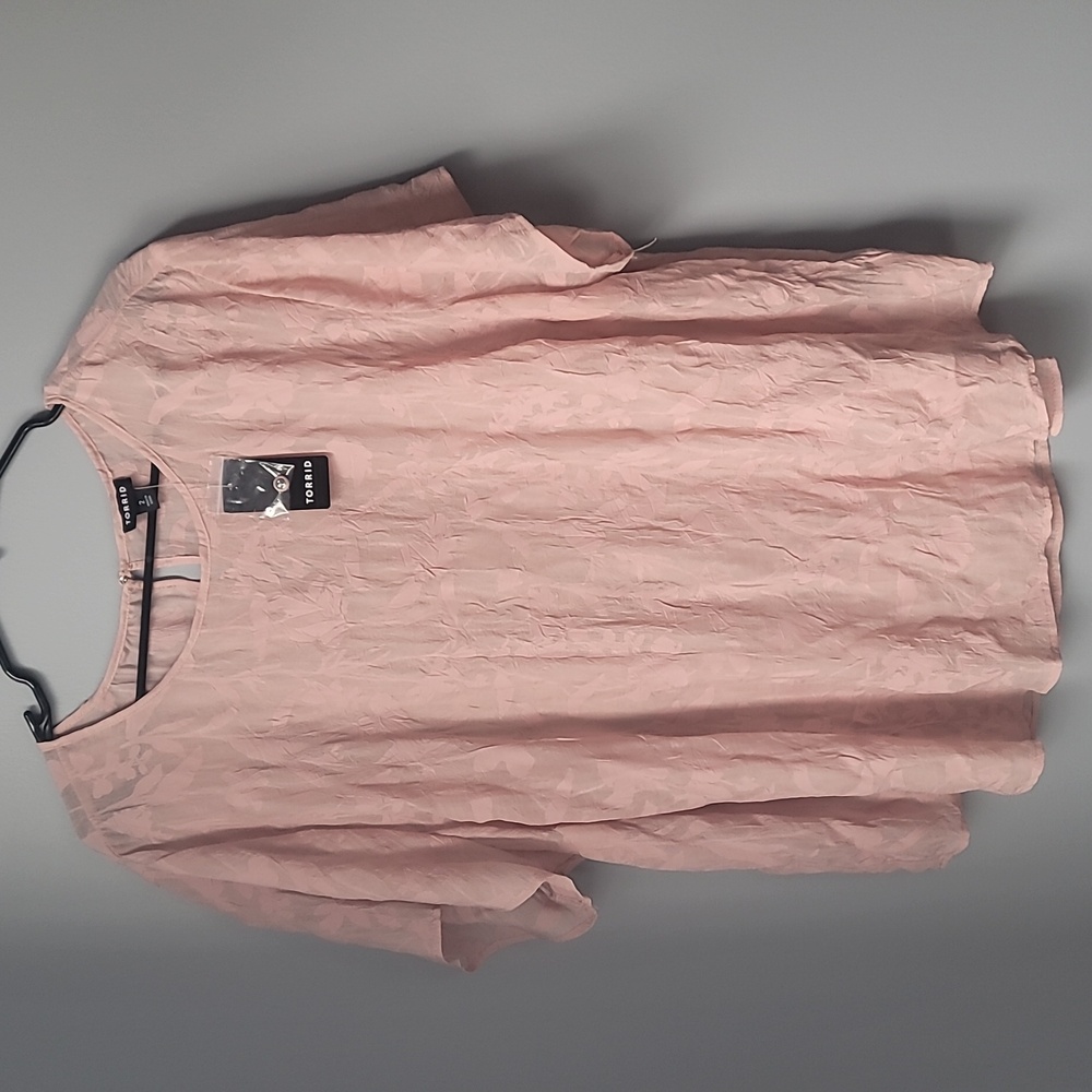 Torrid Blush Pink Textured Blouse - Picture 2 of 6